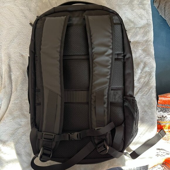 Cor Surf 28L travel backpack - Picture 5 of 6